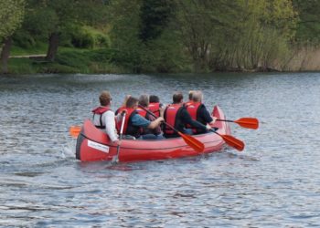 Kanuexpedition, Fledermaustouren und Walderlebnisse: Naturpark-Touren im August