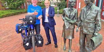 Spenden-Radtour „Oli radelt“ macht Stopp in Mölln: