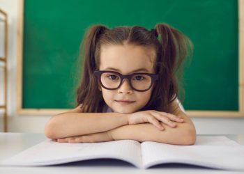 Zum Schulstart: Gutes Sehen ist unerlässlich für Kinder 