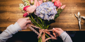 Für den Kreativ-Job mit Rosen, Nelken, Lilien & Co. gibt es mehr Geld