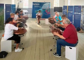 Handpan-Workshop und Konzert begeisterte Geesthacht