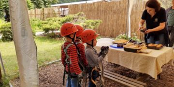 Inner Wheel unterstützt Ferienaktion der ‚Freien Jugendhilfe‘ in den Kletterpark