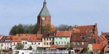 Op Platt: Slüsenfohrt mit Musik un Gedichten