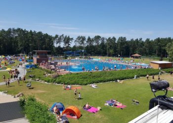 Waldschwimmbad Büchen bietet Flutlichtbaden an
