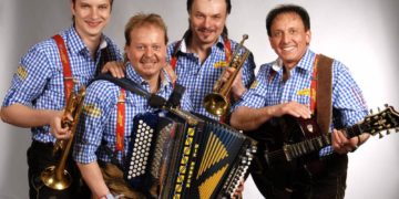 Oktoberfest-Stimmung in der Möllner Stadtwerke-Arena