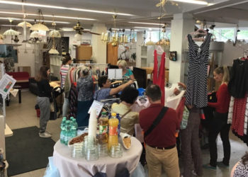Möbelspenden gesucht und Fashion Day geplant