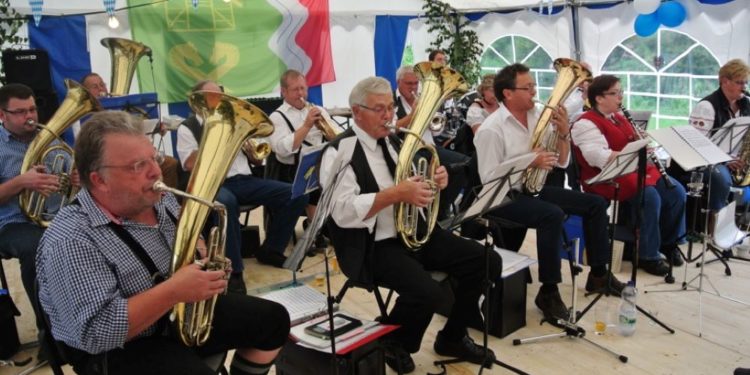 „O`zapft is!“ – Oktoberfest in Niendorf