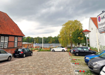 Parken auf dem neuen Stadtseeanleger in Mölln