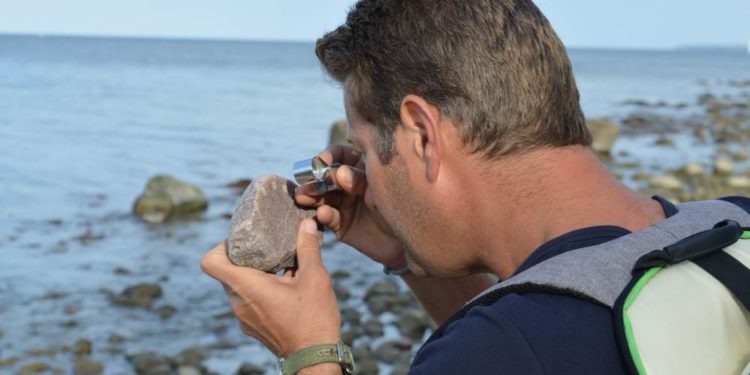 Entdeckungstour zu den Steinen und Bernsteinen