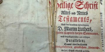 Historische Berenberg-Bibeln aus Lauenburg