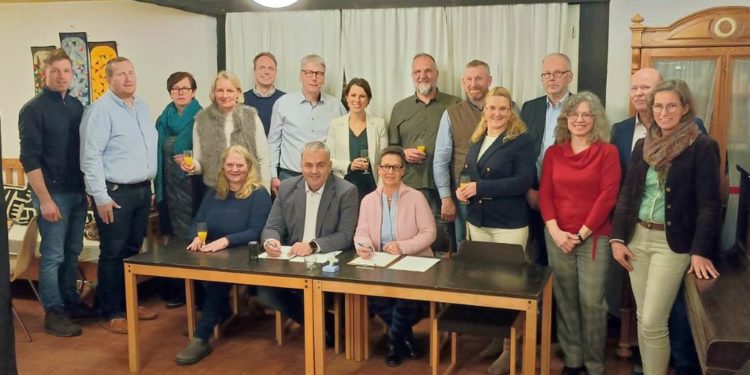 Friedhofsvertrag für Nusse und Behlendorf unterzeichnet