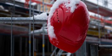 Wenn bei frostigen Temperaturen der Bau stillsteht, hilft das Saison-Kurzarbeitergeld