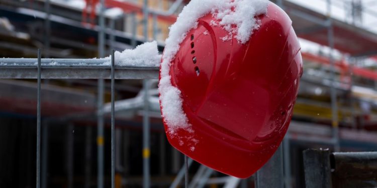 Wenn bei frostigen Temperaturen der Bau stillsteht, hilft das Saison-Kurzarbeitergeld