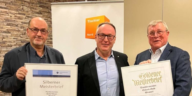 Versammlung und Ehrungen bei der Tischler-Innung