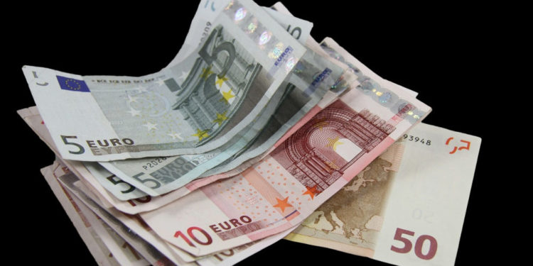 Recht im Blick: Unterhalt erhöht sich – die Düsseldorfer Tabelle 2025 ist da