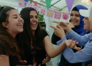 Dokumentation im Kino:  ‚Über uns von uns‘