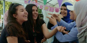 Dokumentation im Kino:  ‚Über uns von uns‘