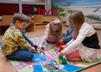 Der hvv-Spielteppich für Kitas und Vorschulen ist da