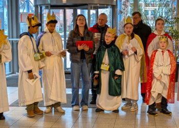 Sternsinger besuchten das Geesthachter Rathaus
