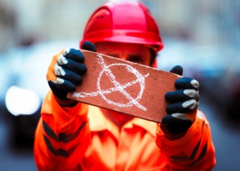 Countdown zur Bundestagswahl läuft: IG BAU startet „Wahl-Weckruf Wohnen“