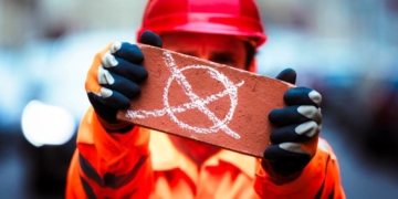 Countdown zur Bundestagswahl läuft: IG BAU startet „Wahl-Weckruf Wohnen“