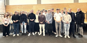 Politische Debatte zur Bundestagswahl 2025