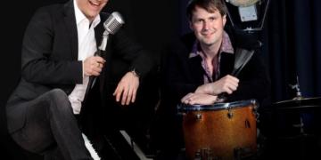 Priesterkate: „HOT PIANO“ – From Boogie to Bee Gees