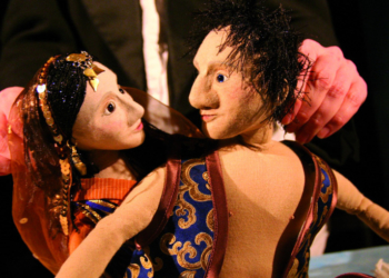 Puppentheater für Kinder: „Der König mit den Ringelsocken“