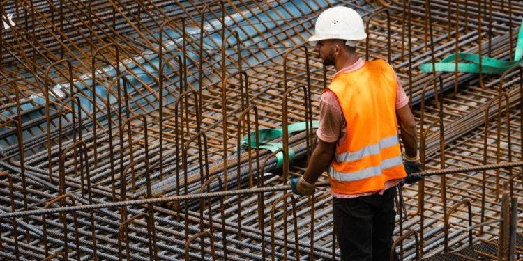 Dickere Lohntüten auf dem Bau – Bauarbeiter sollen Lohn-Check machen