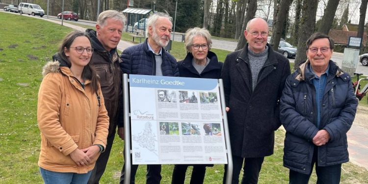 Goedtke-Informationstafel feierlich eingeweiht
