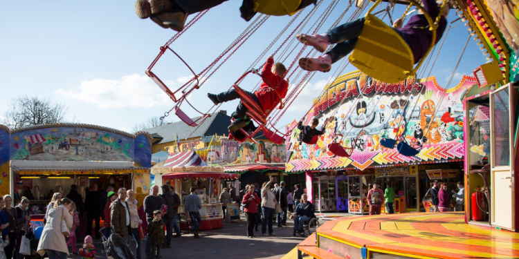 Buntes Jahrmarkt-Treiben und verkaufsoffener Sonntag in Ratzeburg