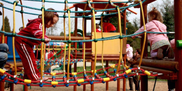 Diebstahl von Sand gefährdet spielende Kinder