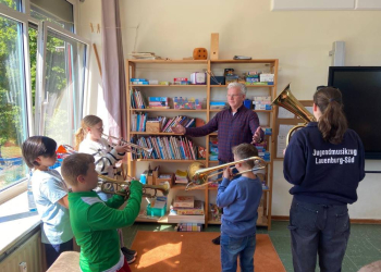 Jugendmusikzug Lauenburg-Süd zu Gast an der evangelischen Schule Gülzow