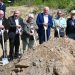 Der erste Spatenstich ist getan