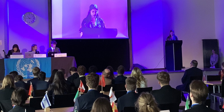 Bildung zukünftiger Generationen im Fokus – BalMUN-Konferenz in Rostock