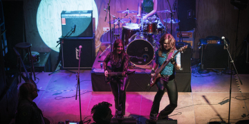 Von Punk bis Poprock: Junge Bands bringen Büchen-Dorf zum Beben