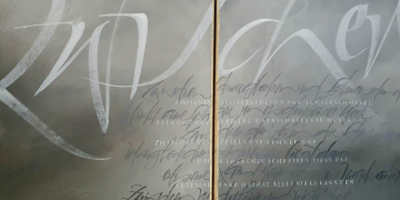 Ausstellung in der Treppenhausgalerie der Stadtbücherei