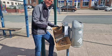 12.000 Kippen gesammelt: Detlev Schmalfelds Engagement für ein saubereres Mölln