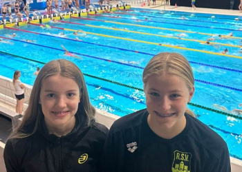 Zwei Leistungsträgerinnen schwimmen bei den Deutschen Jahrgangsmeisterschaften