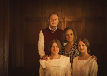 Theaterprojekt: ‚Die Villa – eine Gesellschaftskomödie am authentischen Ort‘