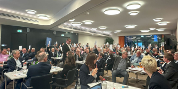 Einstimmiger Fusionsbeschluss: Vertreterversammlung der Raiffeisenbank Südstormarn Mölln stimmt für Zusammenschluss mit Raiffeisenbank Büchen