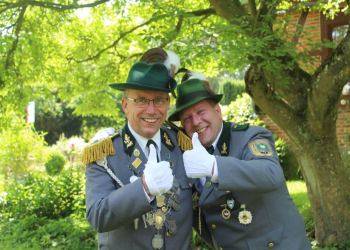 Hollenbek feiert mit Majestät Ralf Scharnweber das Schützenfest 2025