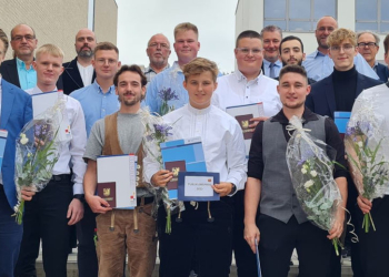 Freisprechung der Tischlerauszubildenden im Herzogtum Lauenburg – Feierlicher Abschluss am BBZ Mölln