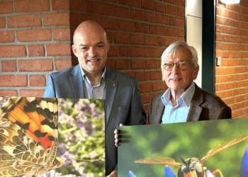 Beeindruckende Tierfotos von Dr. Carsten Niemitz bereichern das Möllner Stadthaus
