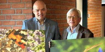 Beeindruckende Tierfotos von Dr. Carsten Niemitz bereichern das Möllner Stadthaus