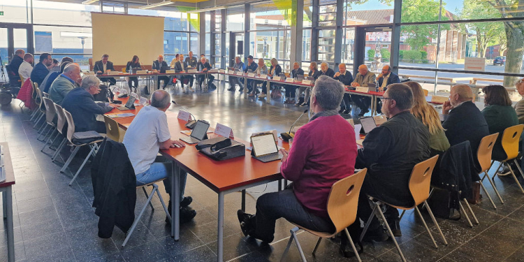 Einwohner können Fragen stellen: Stadtvertretung Mölln lädt zur Sitzung ein