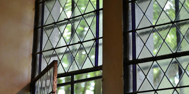 Op Platt: Plattdüütsch Goddesdeenst in Beuken