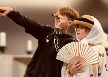 Kindermusical über Albert Schweitzer feiert Uraufführung in Mölln