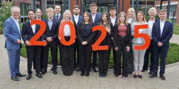 Start von 15 neuen Azubis bei der KSK