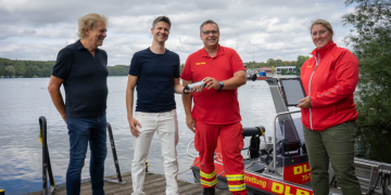 Großzügige Spende ermöglicht moderne Such-Technik für die DLRG Ratzeburg